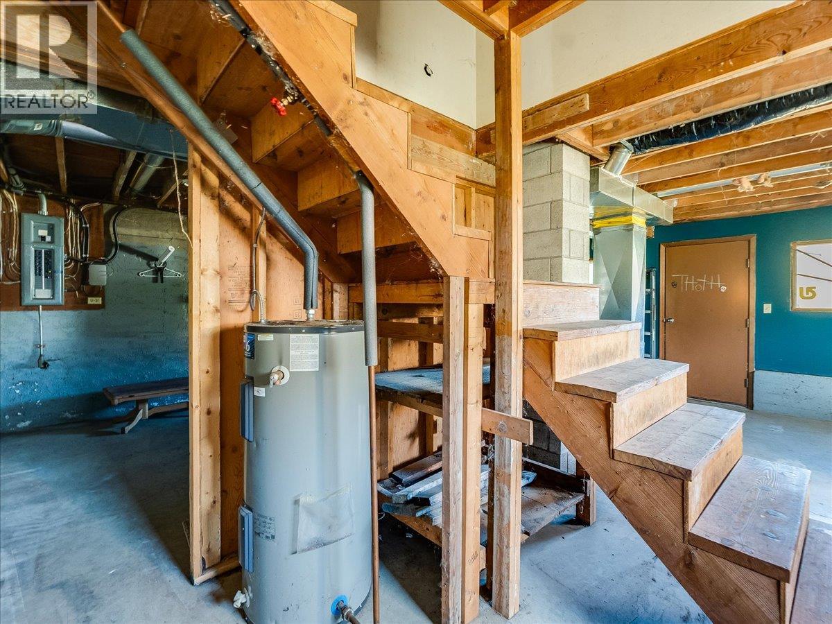 3168 Pass Creek Road, Crescent Valley, British Columbia V0G 1H0 - Photo 23 - 10401618