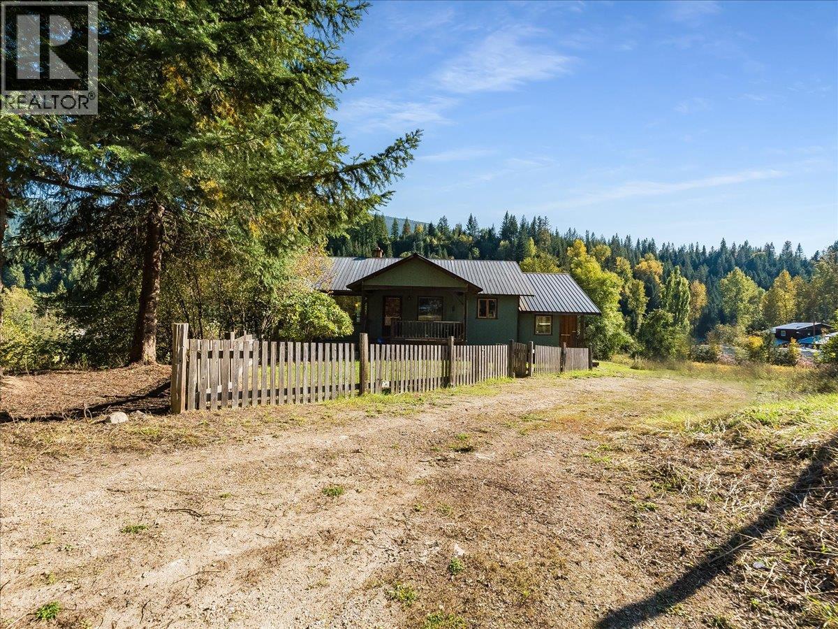 3168 Pass Creek Road, Crescent Valley, British Columbia V0G 1H0 - Photo 43 - 10401618