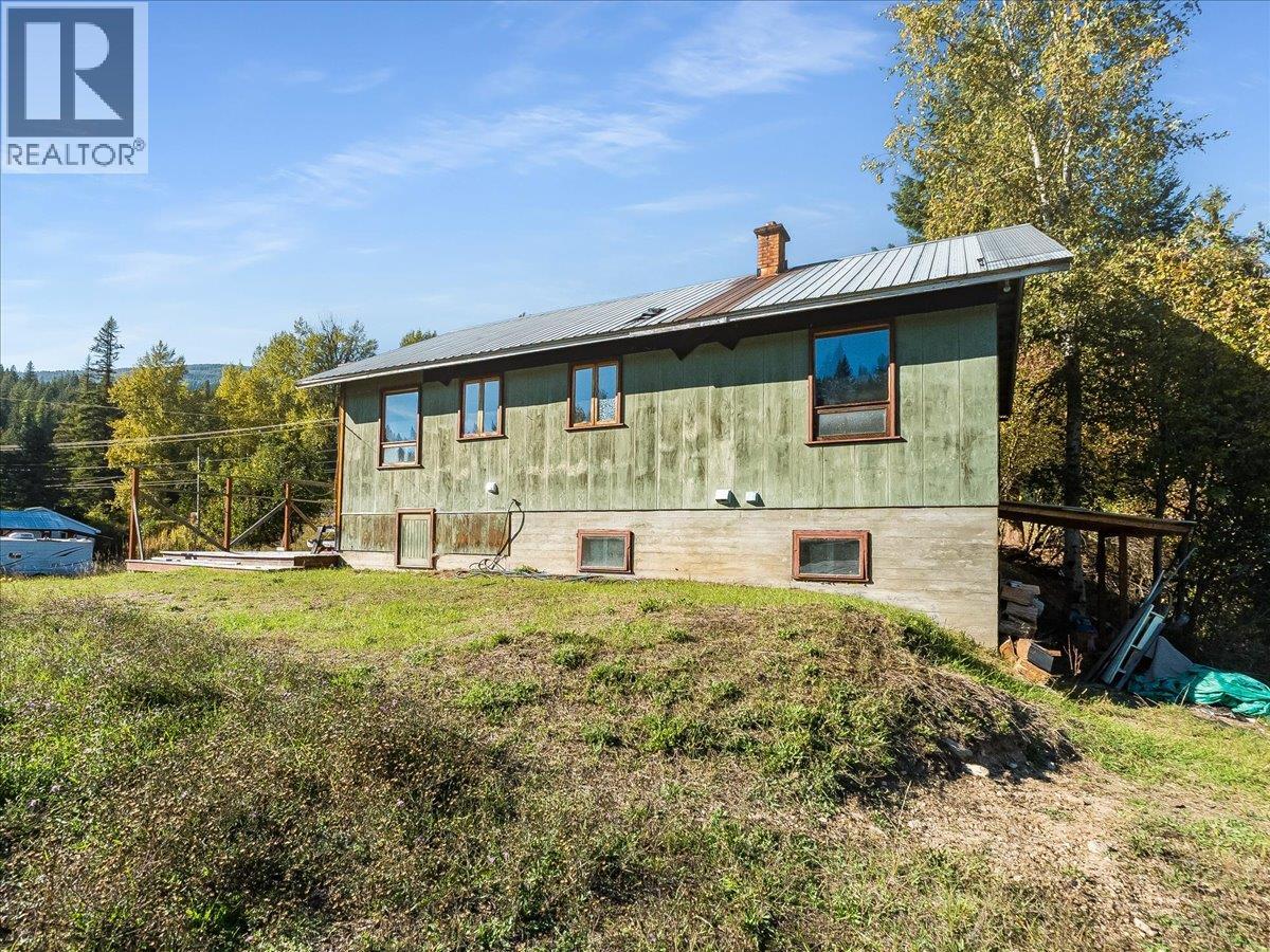 3168 Pass Creek Road, Crescent Valley, British Columbia V0G 1H0 - Photo 53 - 10401618