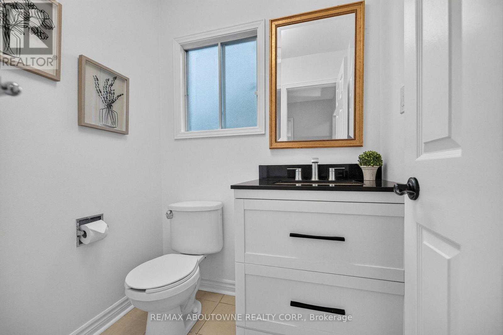 1191 Carlo Court, Mississauga, Ontario L4W 3N6 - Photo 17 - W13789670