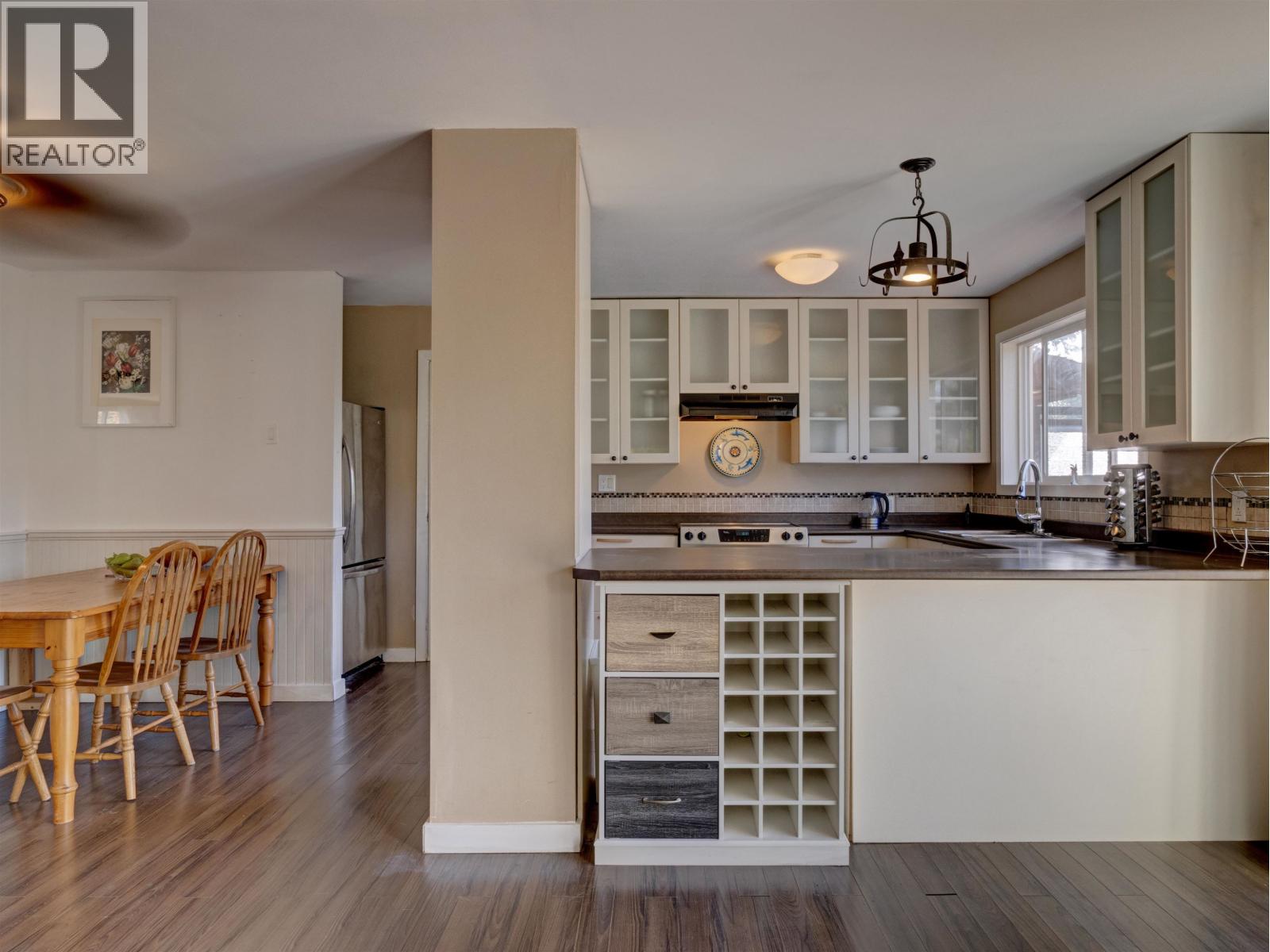 5582 Emerson Road, Sechelt, British Columbia V7Z 0R8 - Photo 5 - R3167462