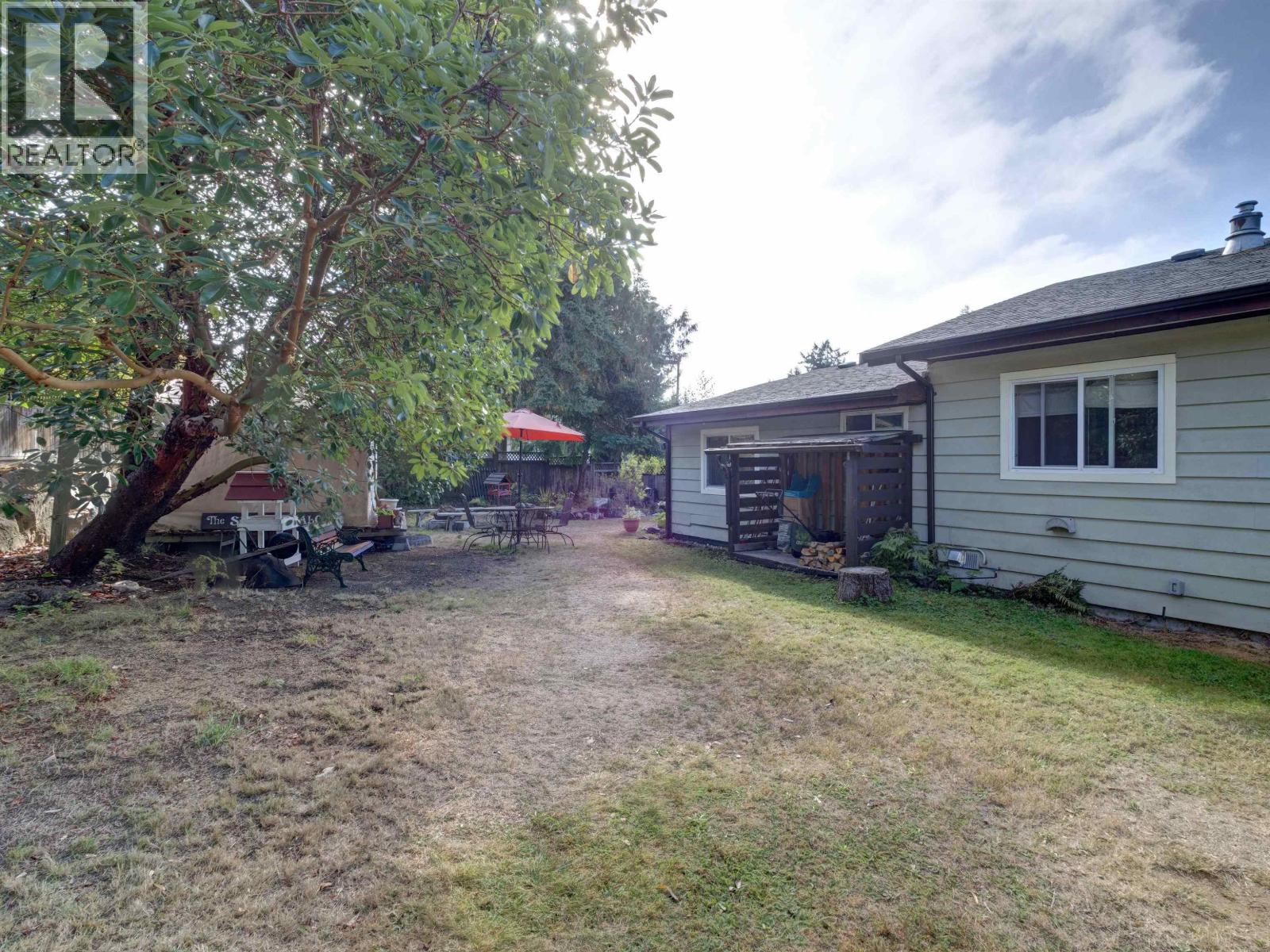 5582 Emerson Road, Sechelt, British Columbia V7Z 0R8 - Photo 37 - R3167462
