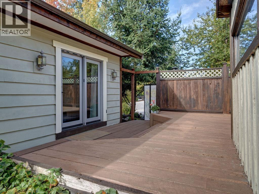 5582 Emerson Road, Sechelt, British Columbia V7Z 0R8 - Photo 39 - R3167462