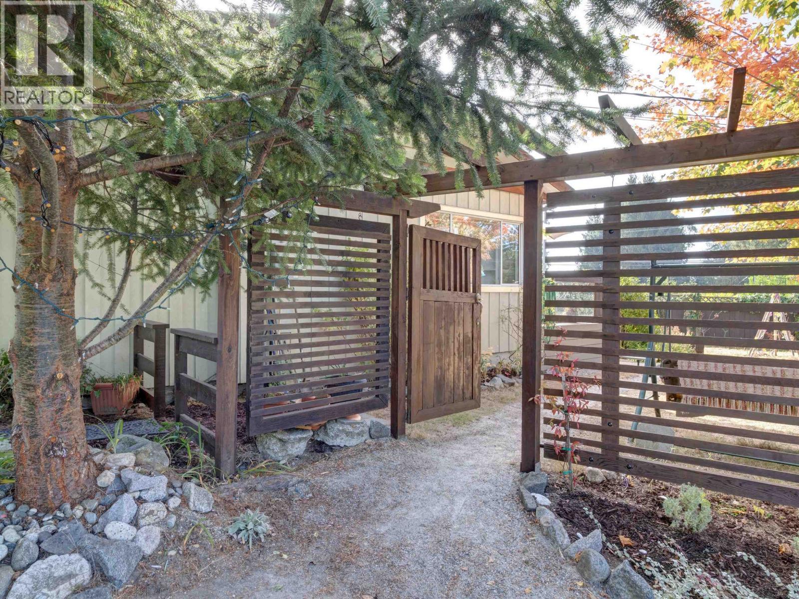 5582 Emerson Road, Sechelt, British Columbia V7Z 0R8 - Photo 25 - R3167462