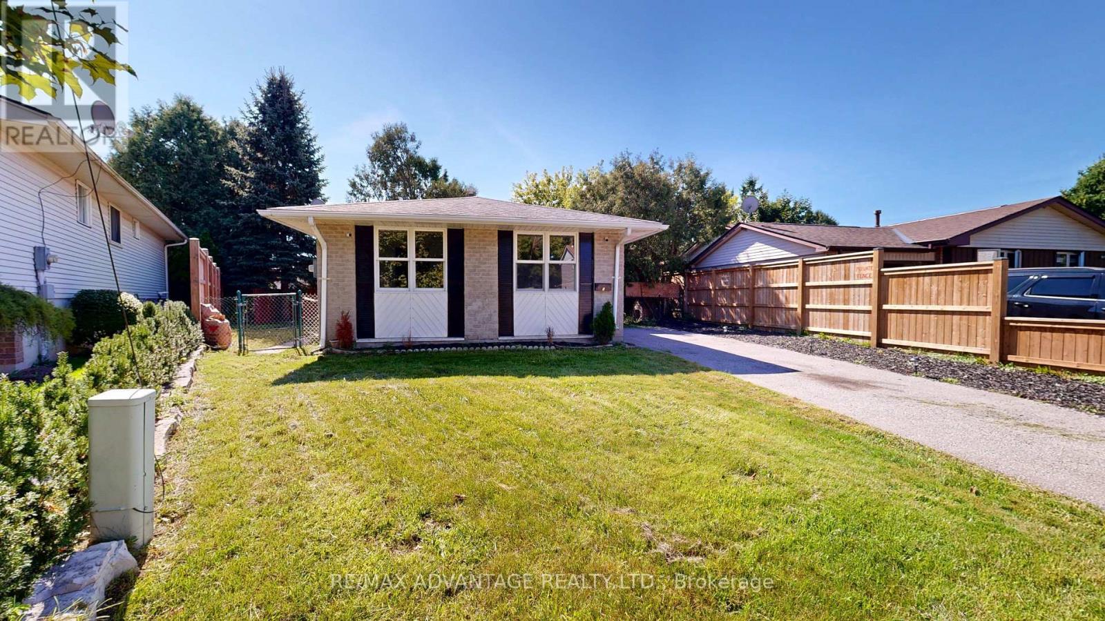 9 Camelot Crescent, London East, Ontario  N5V 3L4 - Photo 3 - X13820904