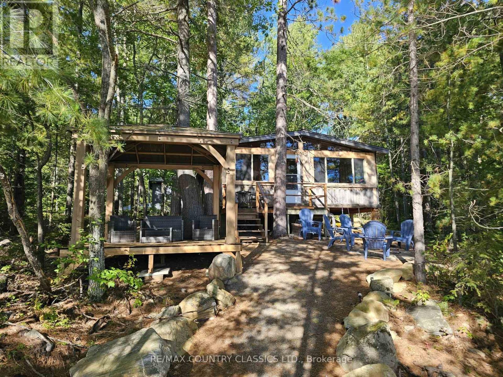 378 SPECTACLE LAKE ROAD, Madawaska Valley, Ontario