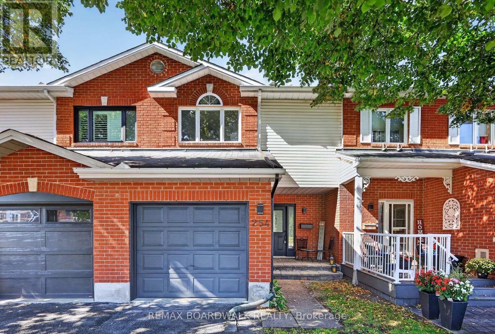 254 STONEWAY DRIVE, ottawa, Ontario
