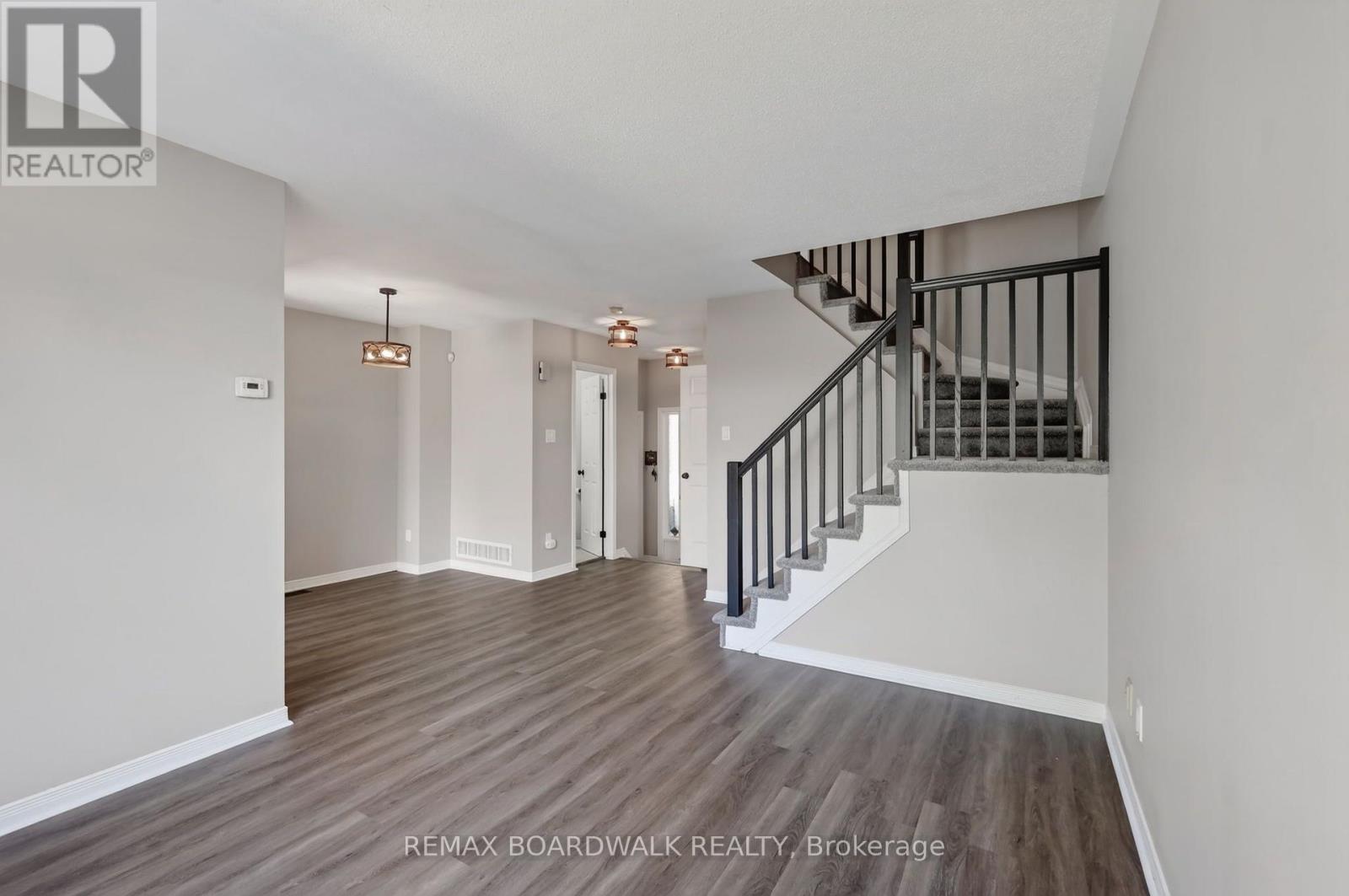 254 Stoneway Drive, Ottawa, Ontario  K2G 6A8 - Photo 10 - X13820806