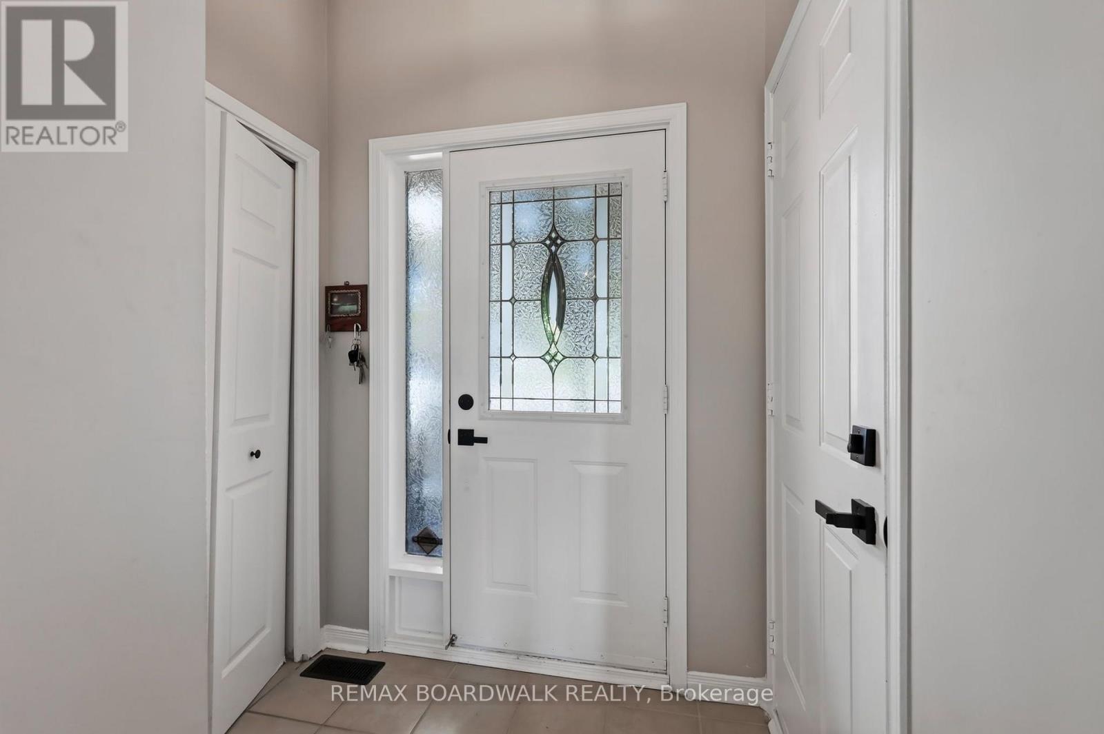 254 Stoneway Drive, Ottawa, Ontario  K2G 6A8 - Photo 5 - X13820806