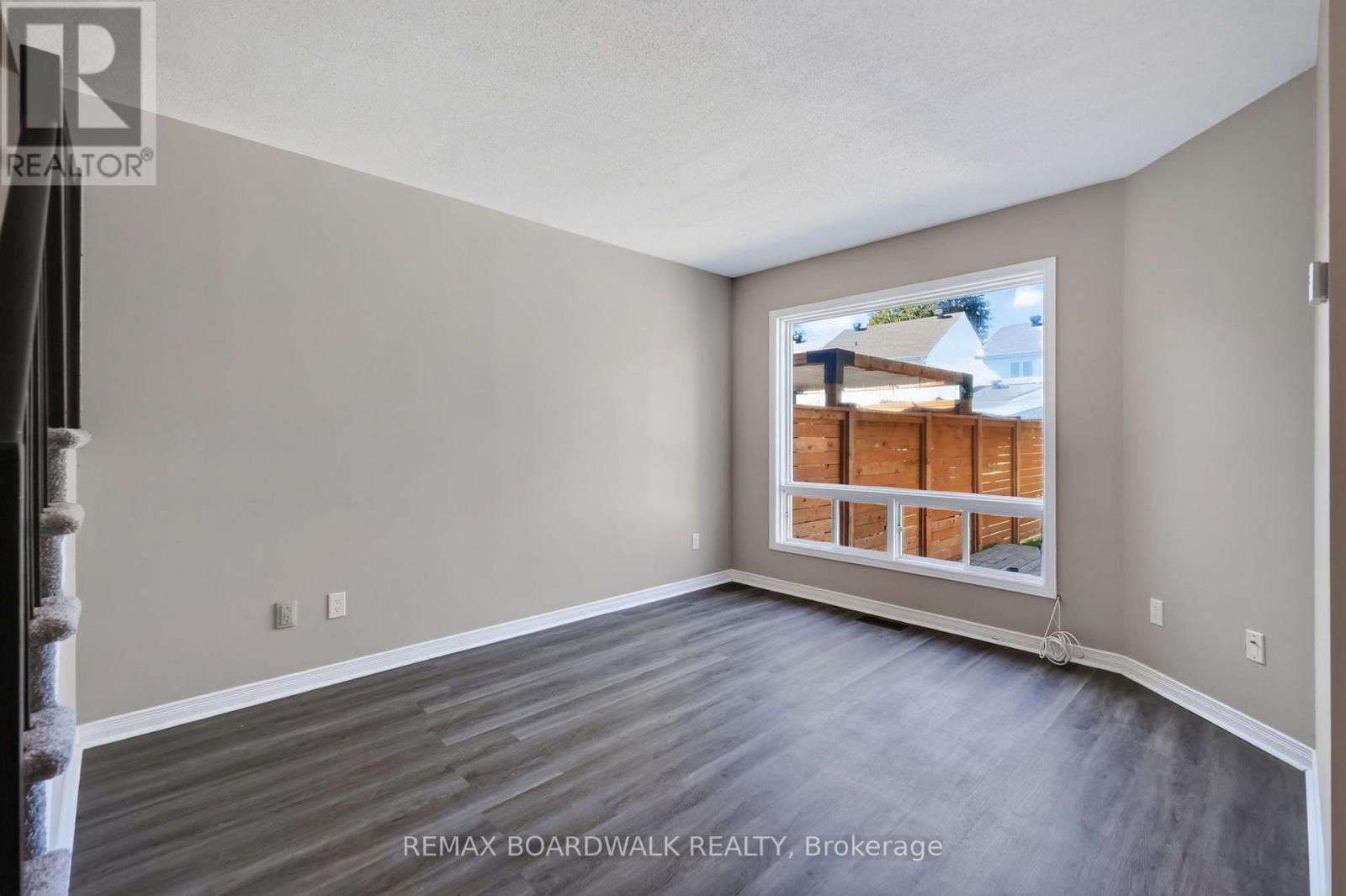 254 Stoneway Drive, Ottawa, Ontario  K2G 6A8 - Photo 8 - X13820806