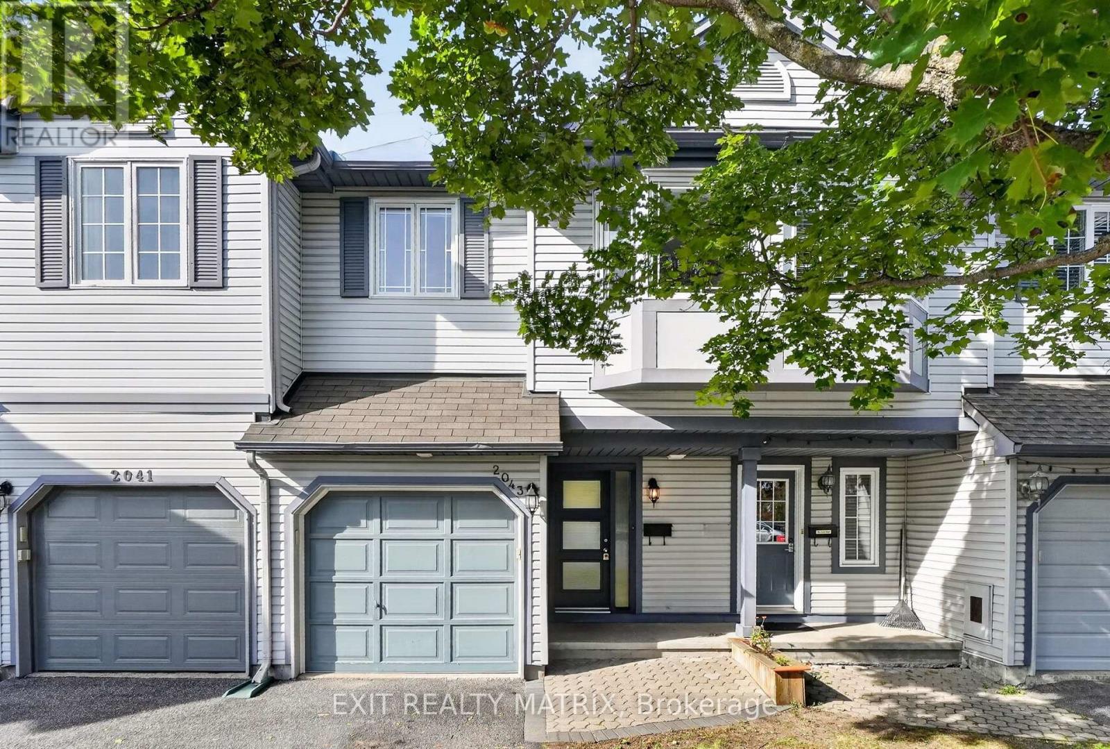 2043 AVENUE O, ottawa, Ontario