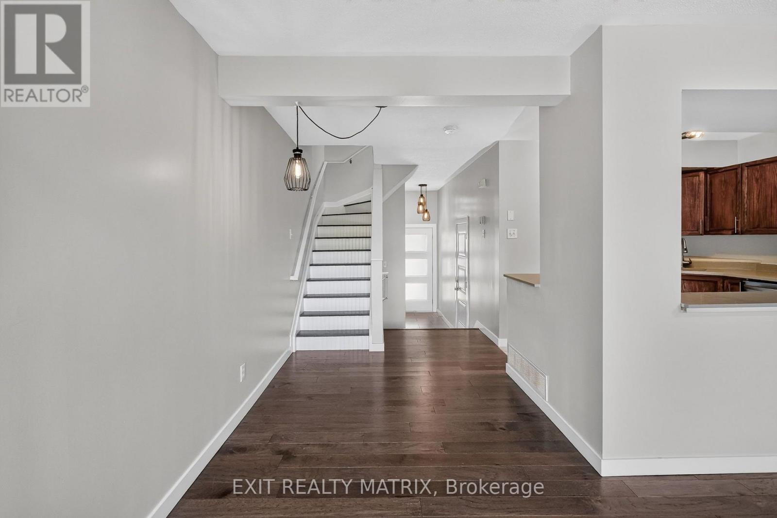 2043 Avenue O, Ottawa, Ontario  K1G 0B1 - Photo 17 - X13820850