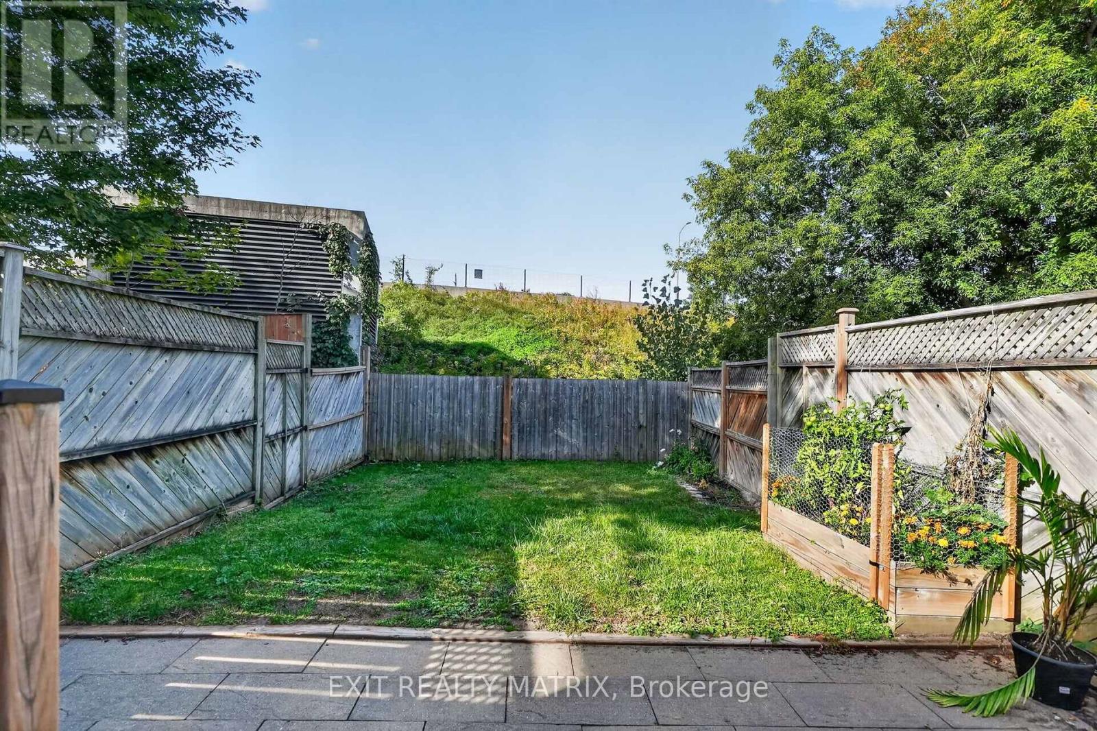 2043 Avenue O, Ottawa, Ontario  K1G 0B1 - Photo 34 - X13820850