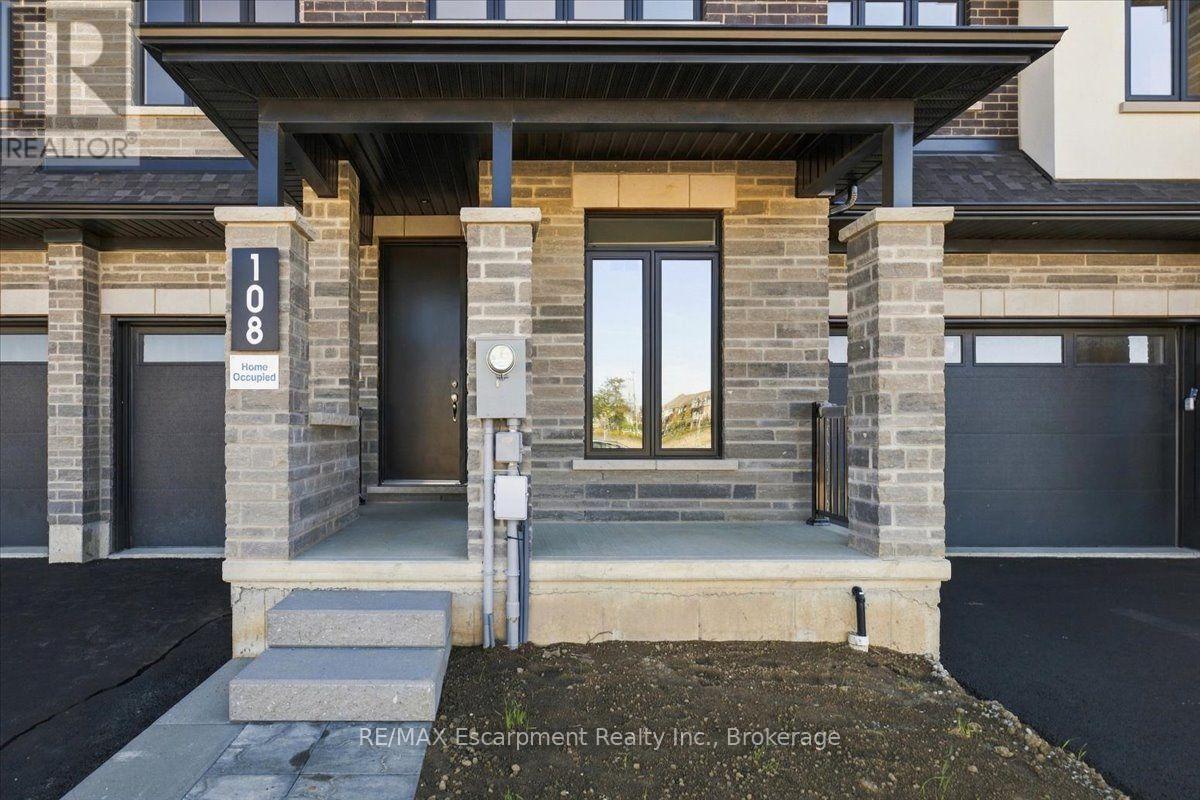 108 Valley Trail Place, Hamilton, Ontario  L8B 2A2 - Photo 4 - X13820868