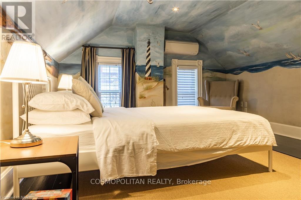 Fourth Bedroom - 3800 Bridgewater Street, Niagara Falls, Ontario  L2G 6H4 - Photo 6 - X13820854