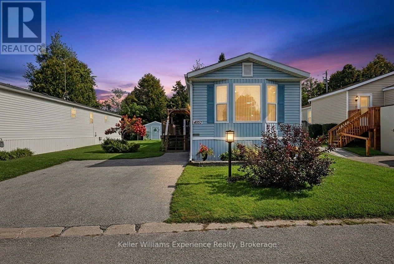 4052 ASH CRESCENT, Severn, Ontario