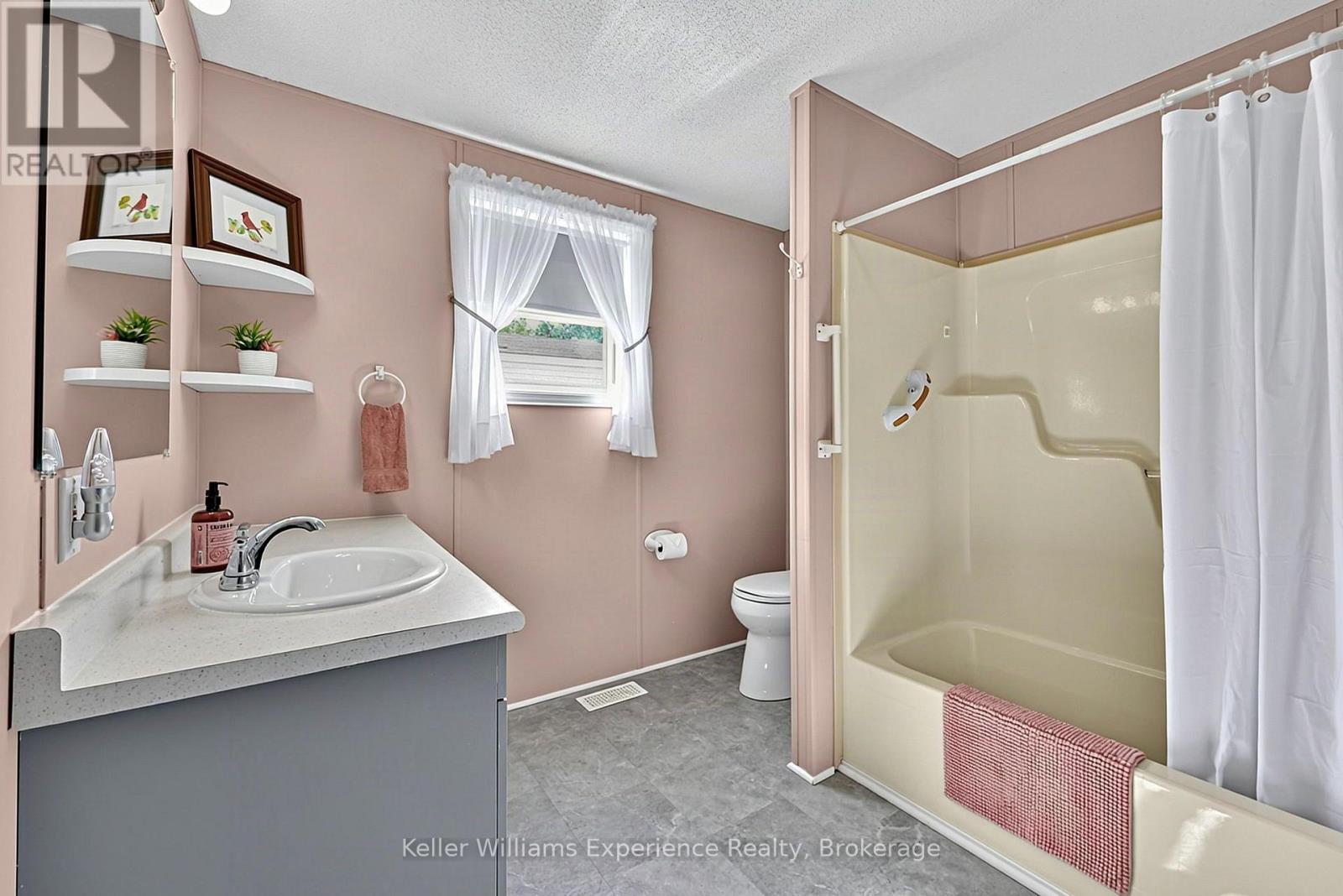 4052 Ash Crescent, Severn, Ontario  L3V 6H4 - Photo 17 - S13820646