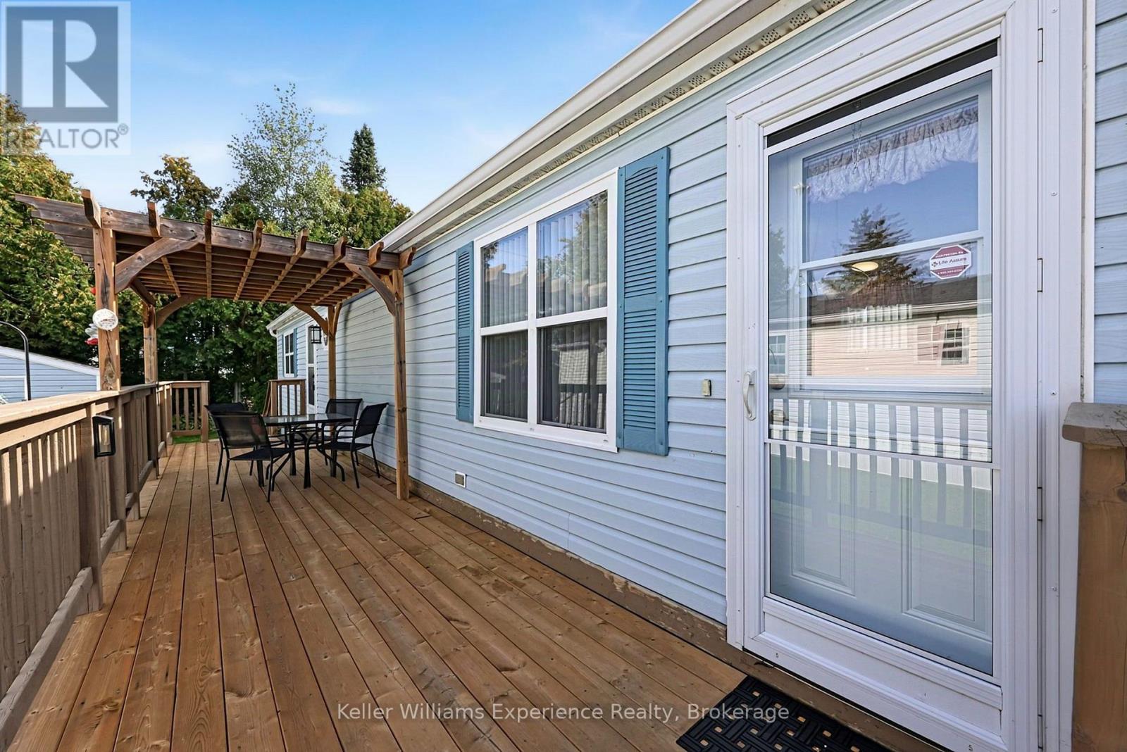 4052 Ash Crescent, Severn, Ontario  L3V 6H4 - Photo 4 - S13820646