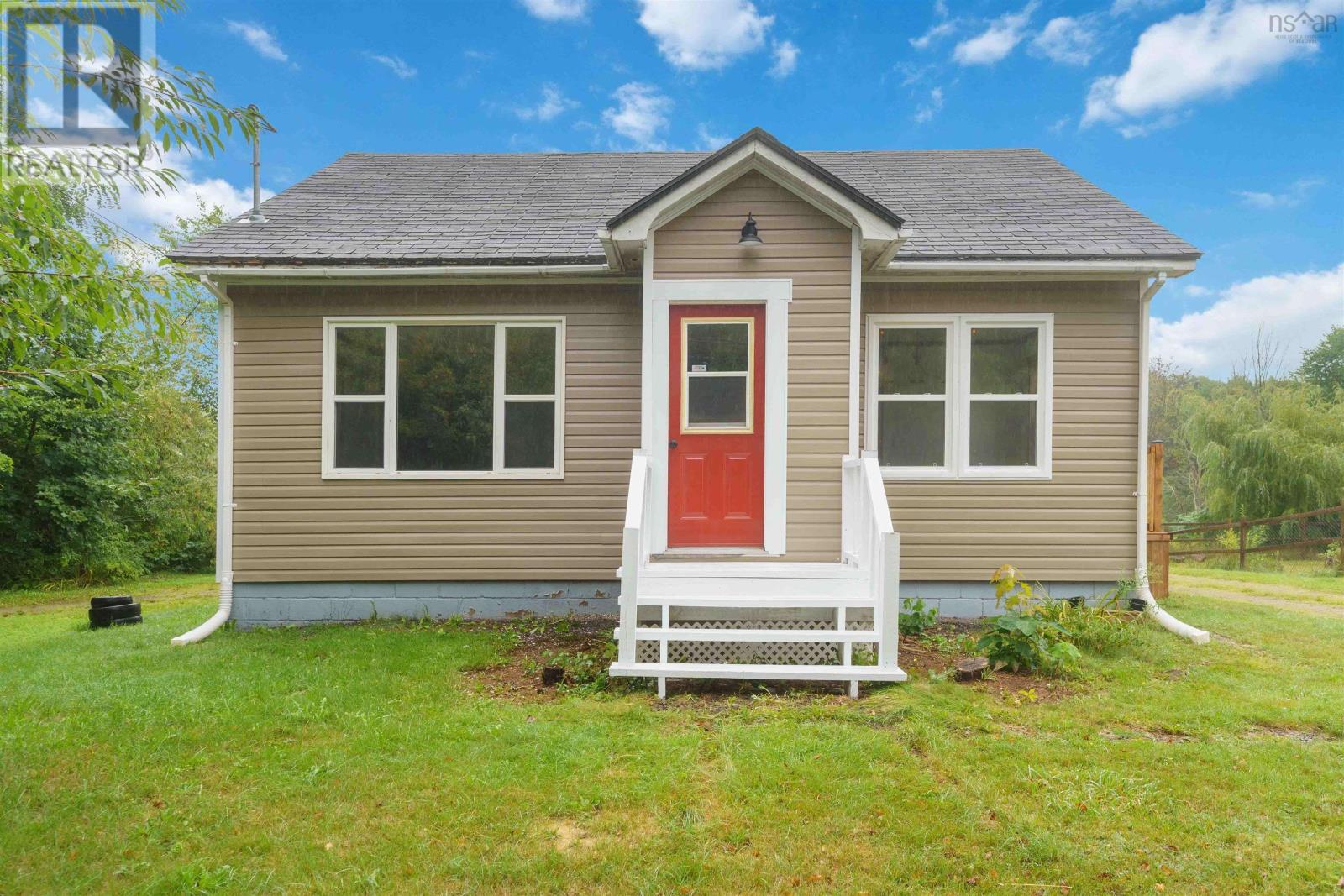 2630 Highway 1 photo 4