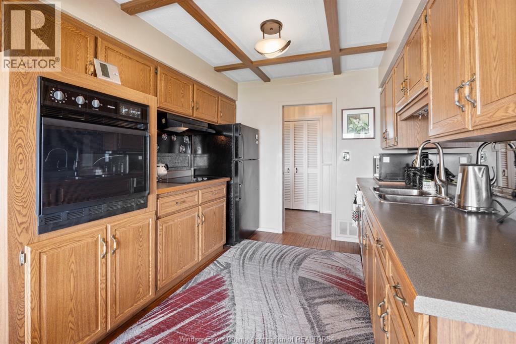 13122 Riverside Drive East, Tecumseh, Ontario  N8N 2M7 - Photo 13 - 26023414