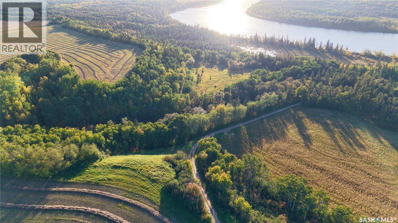 Waterfront land North-East of Nipawin photo 8