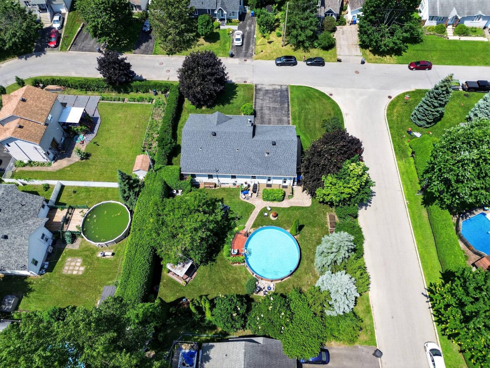20 53e Avenue Notre-Dame-de-l'Île-Perrot Quebec Canada J7W0G6 4