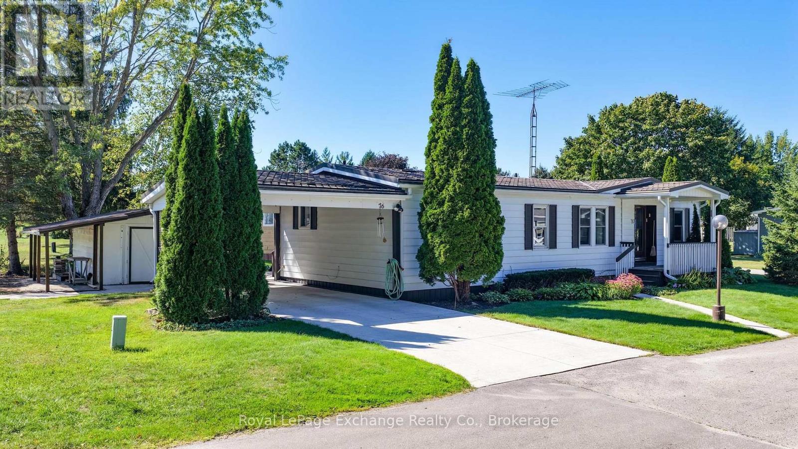 39724 Amberley Road, North Huron, Ontario  N0G 2W0 - Photo 2 - X13820660