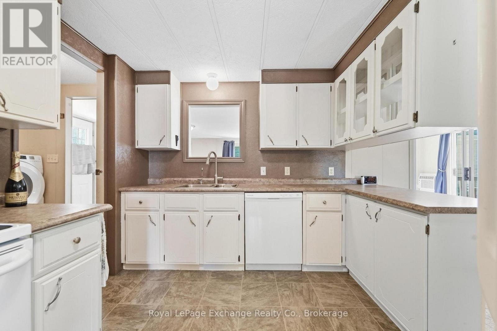 39724 Amberley Road, North Huron, Ontario  N0G 2W0 - Photo 12 - X13820762