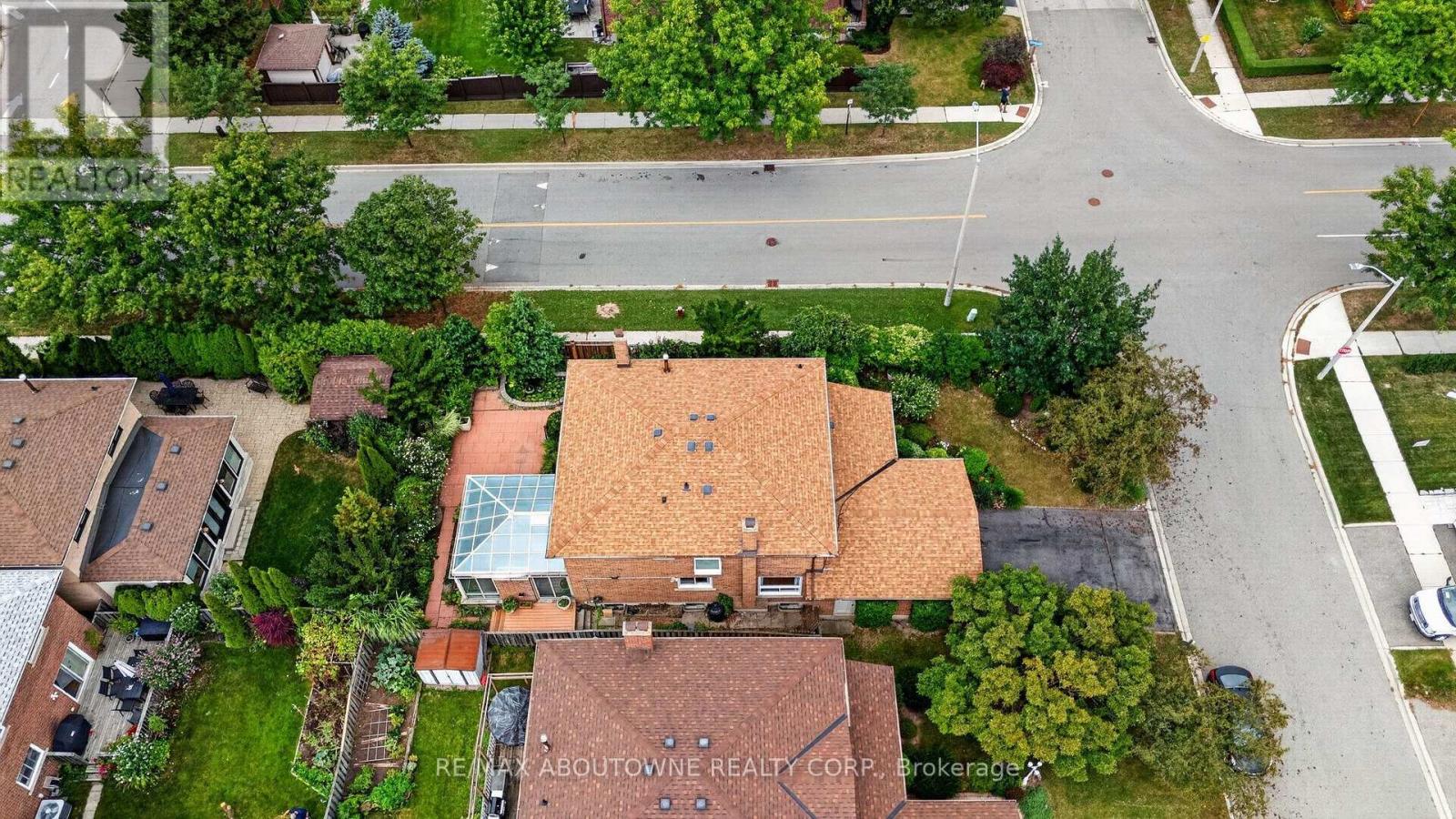 1191 Carlo Court, Mississauga, Ontario L4W 3N6 - Photo 43 - W13789670