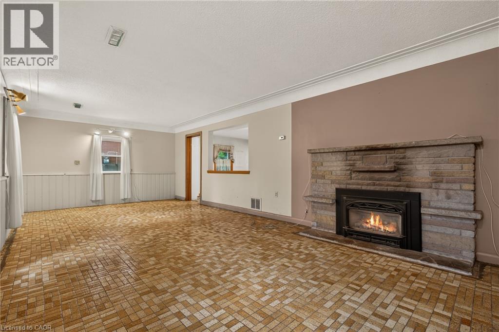 539 Enfield Road, Burlington, Ontario  L7T 2X5 - Photo 2 - 40865952