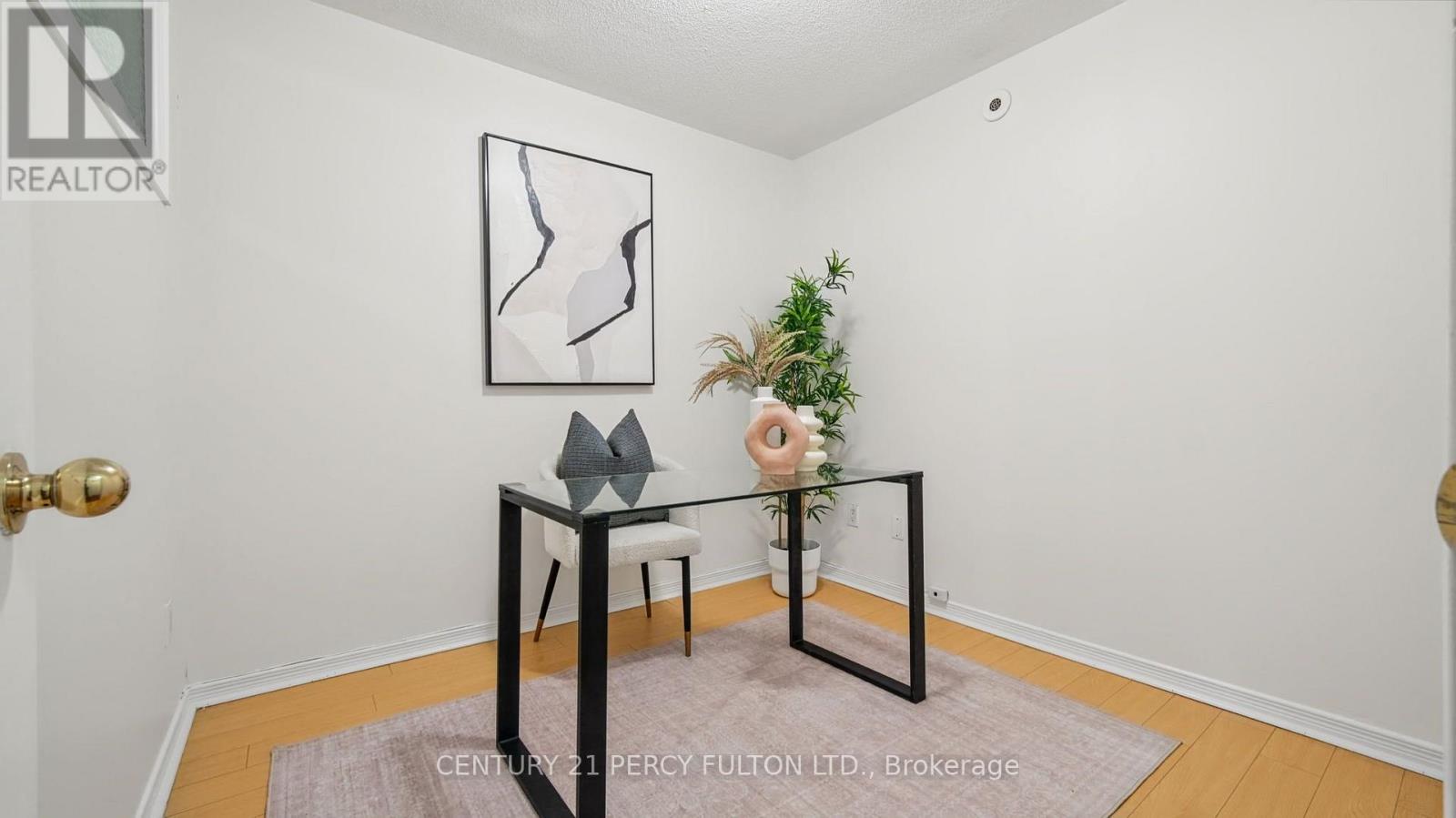 101 - 45 Strangford Lane, Toronto, Ontario  M1L 0E5 - Photo 14 - E13820770