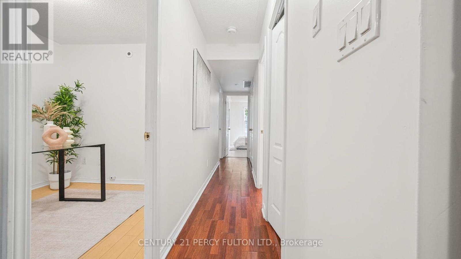 101 - 45 Strangford Lane, Toronto, Ontario  M1L 0E5 - Photo 15 - E13820770