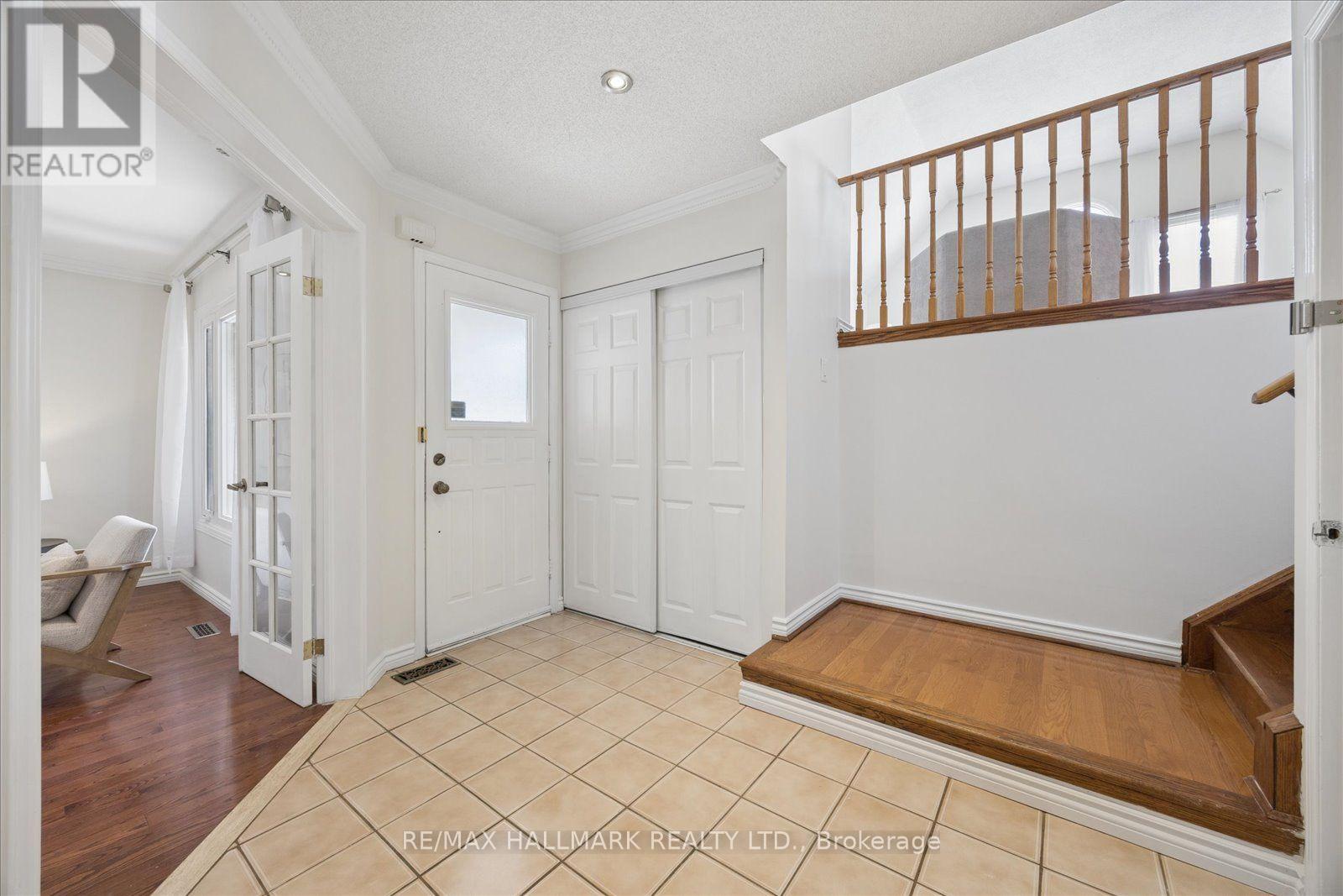 32 Valley Centre Drive, Toronto, Ontario  M1X 1L3 - Photo 5 - E13820822