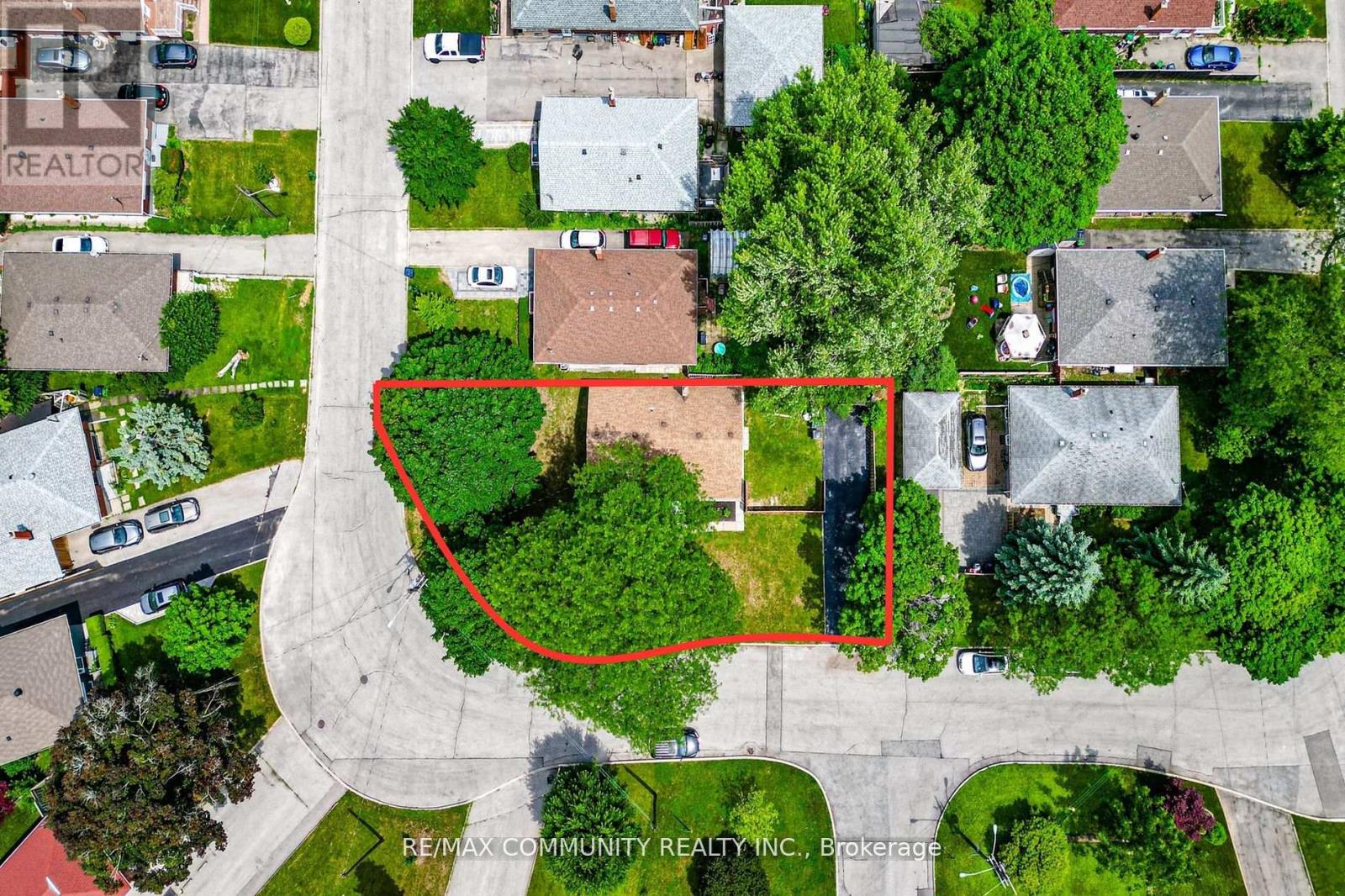 Main - 43 Christina Crescent, Toronto, Ontario  M1R 4H7 - Photo 19 - E13820832