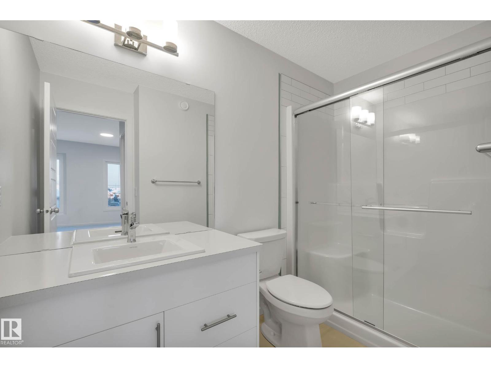 5239 - 5245 21A AV SW SW