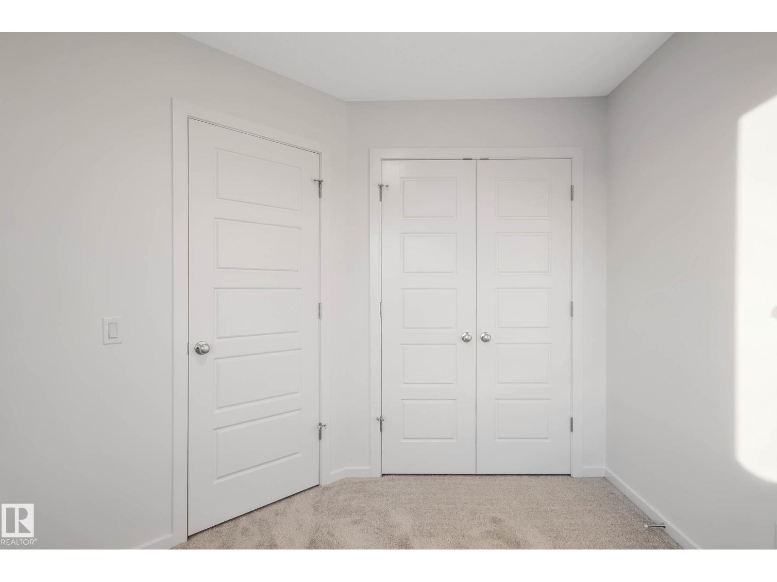5239 - 5245 21A AV SW SW
