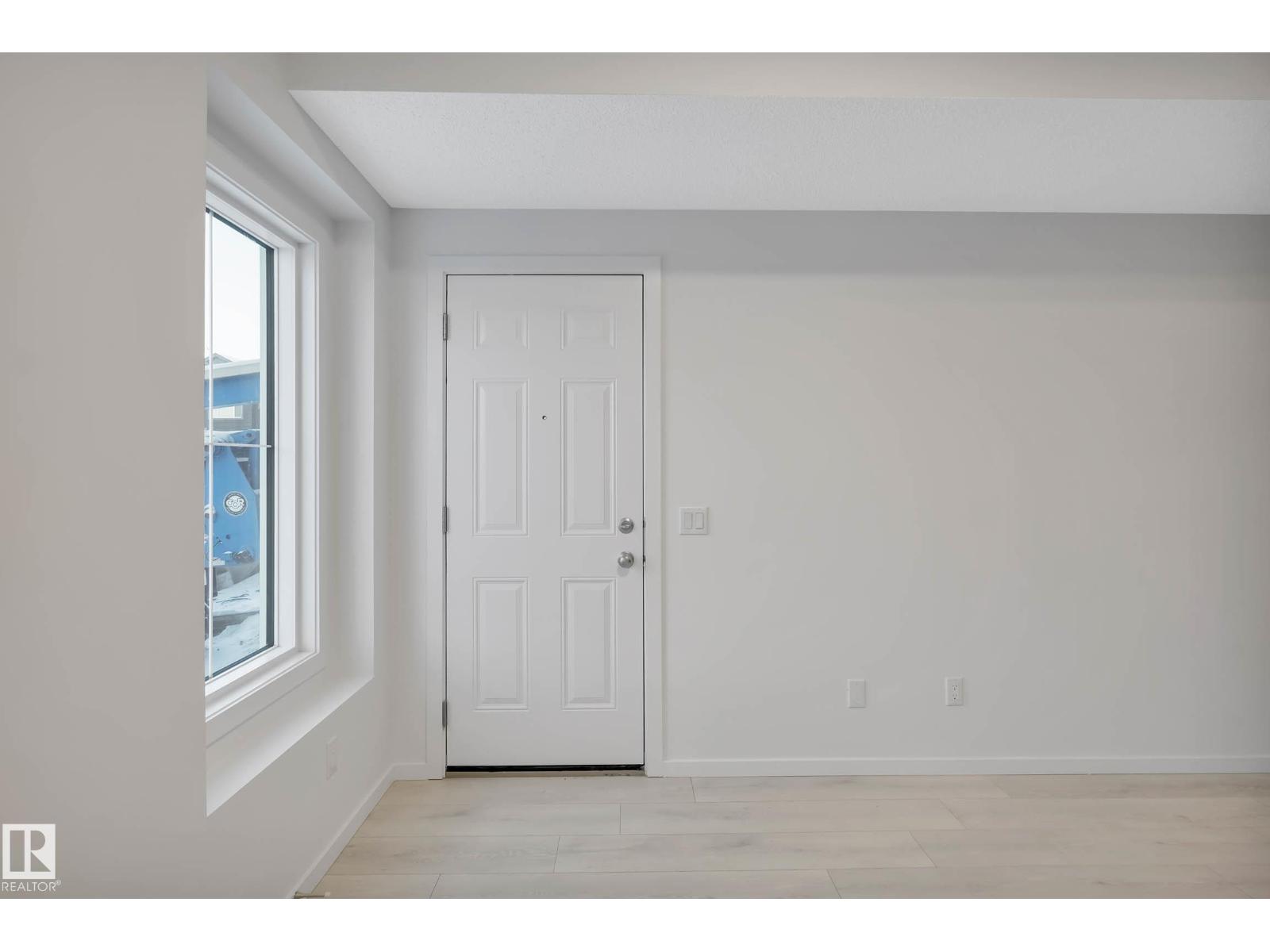 5239 - 5245 21A AV SW SW