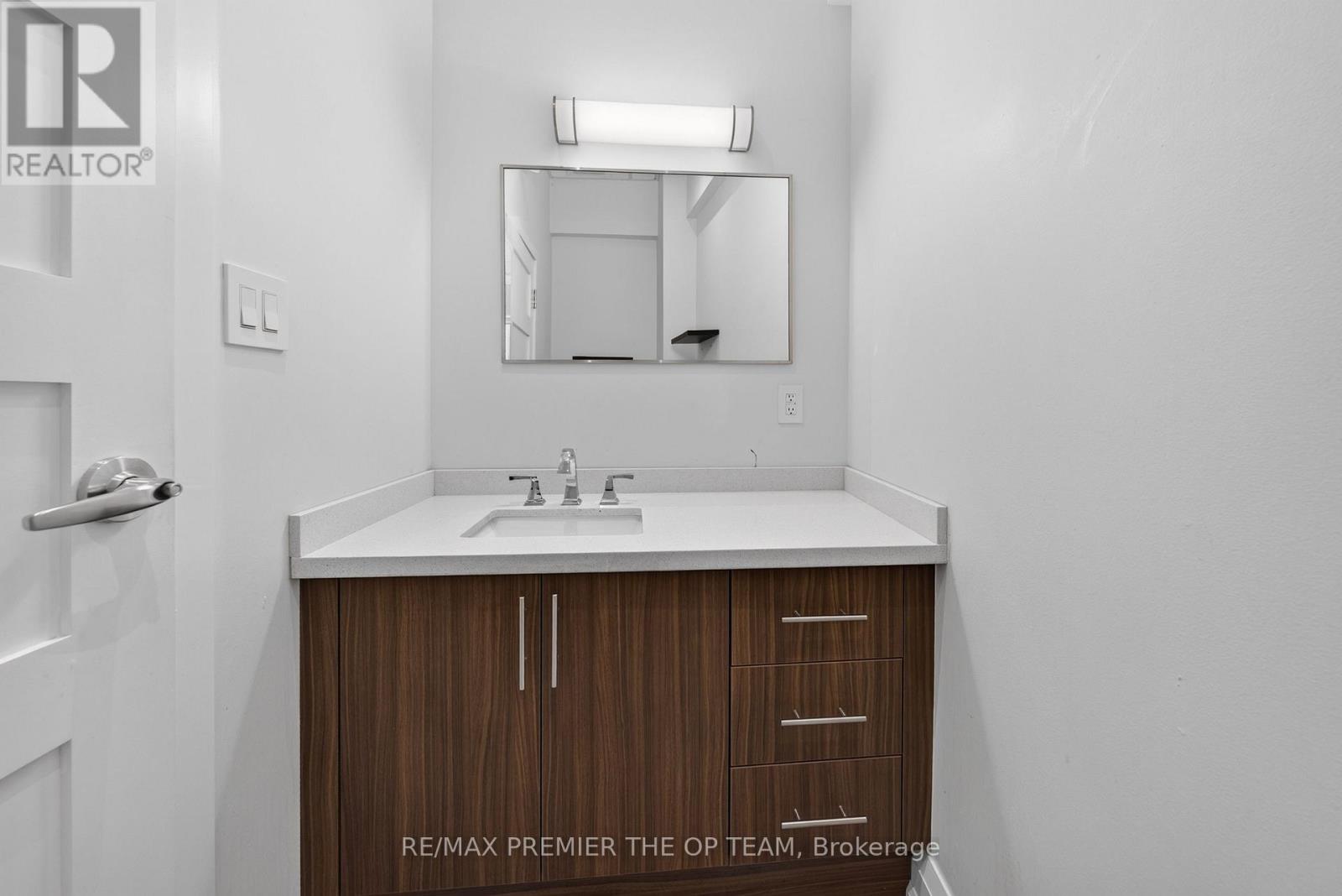 1 & 1a Upper - 2900 Langstaff Road, Vaughan, Ontario  L4K 4R9 - Photo 13 - N13820814