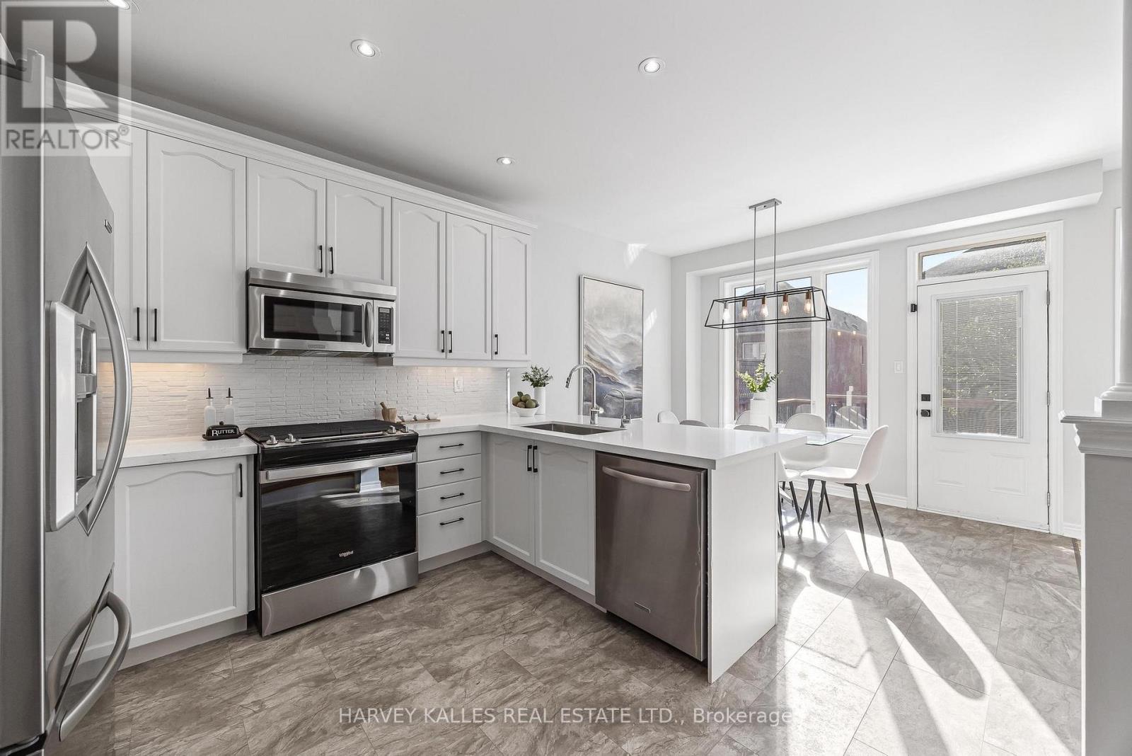 66 Horsedreamer Lane, Whitchurch-Stouffville, Ontario  L4A 0K7 - Photo 17 - N13820820