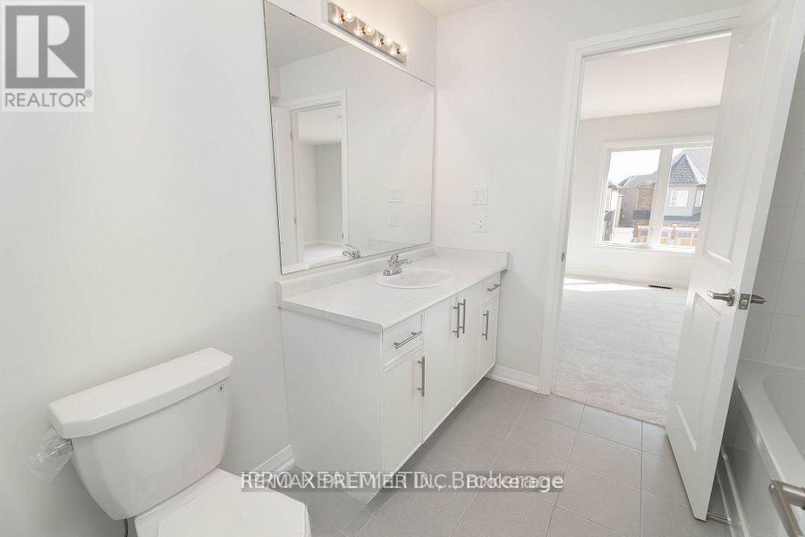 Main Floor - 1038 Hardy Way, Innisfil (Lefroy), Ontario  L0L 1W0 - Photo 21 - N13820882