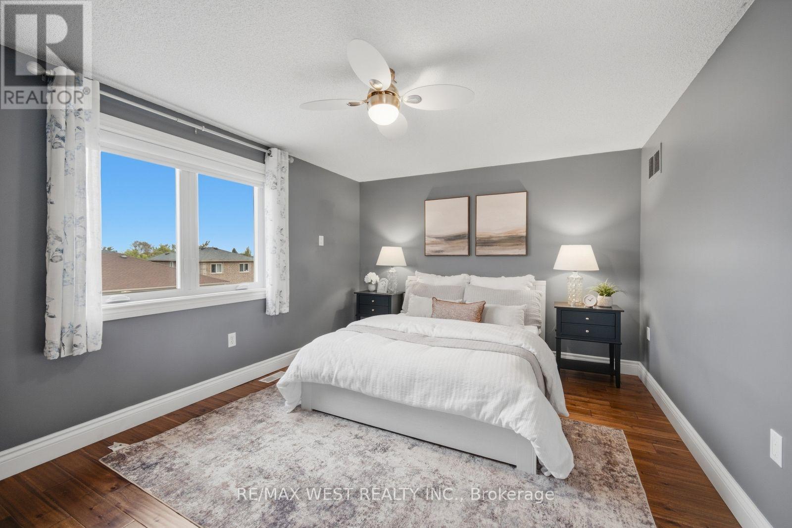 11 Ambler Bay, Barrie (Georgian Drive), Ontario  L4M 7A4 - Photo 17 - S13820682
