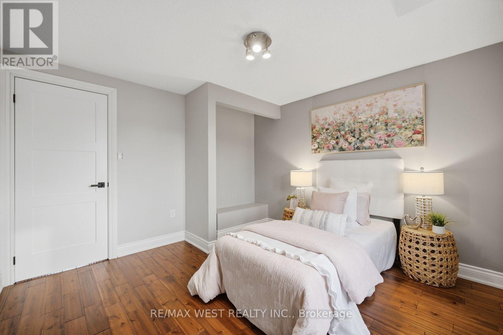 11 Ambler Bay, Barrie (Georgian Drive), Ontario  L4M 7A4 - Photo 23 - S13820682