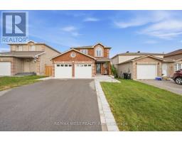 11 AMBLER BAY, Barrie, Ontario