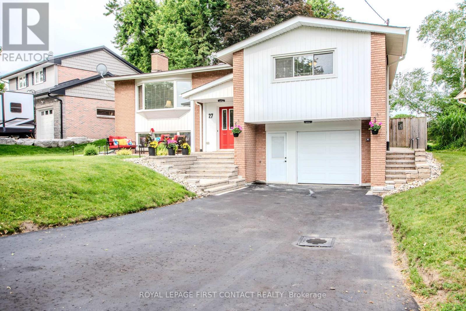 27 Tower Crescent, Barrie (Allandale Heights), Ontario  L4N 2V3 - Photo 5 - S13820696