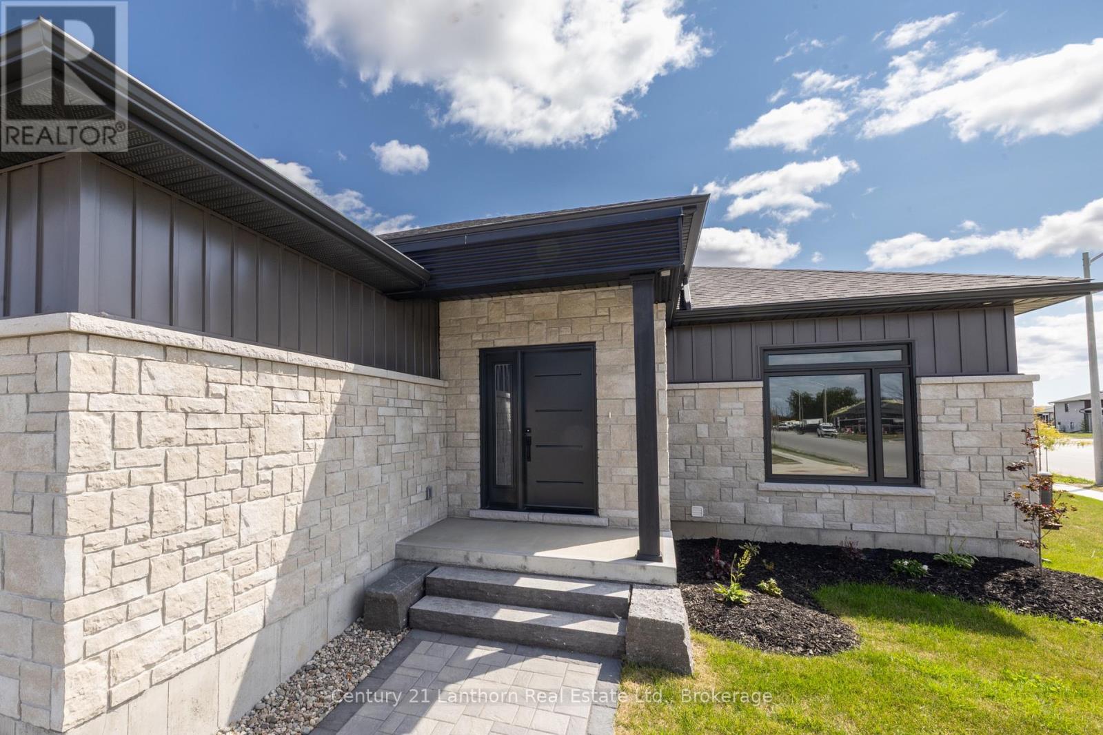 76 Hastings Park Drive, Belleville, Ontario  K8P 0H7 - Photo 5 - X13477790