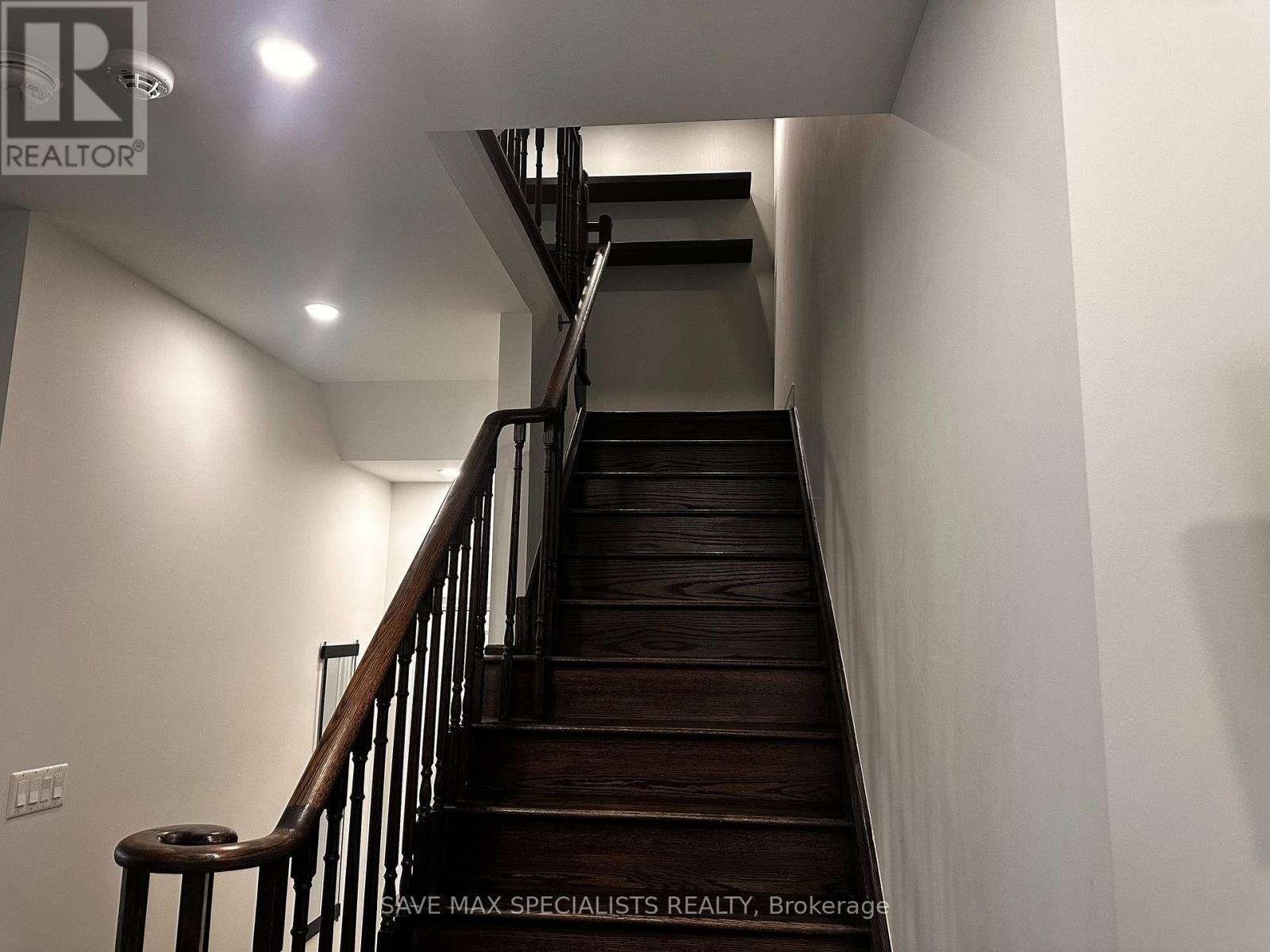Main - 7538 Saint Barbara Boulevard, Mississauga, Ontario  L5W 0B6 - Photo 14 - W13820708
