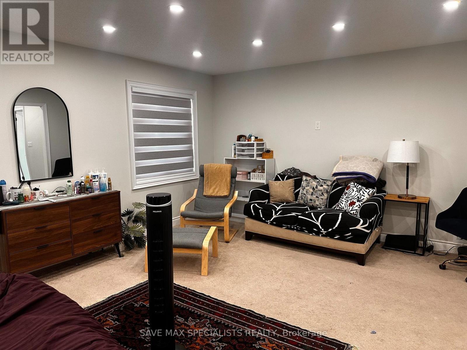 Main - 7538 Saint Barbara Boulevard, Mississauga, Ontario  L5W 0B6 - Photo 19 - W13820708