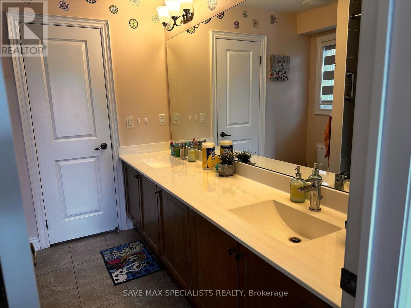 Main - 7538 Saint Barbara Boulevard, Mississauga, Ontario  L5W 0B6 - Photo 33 - W13820708