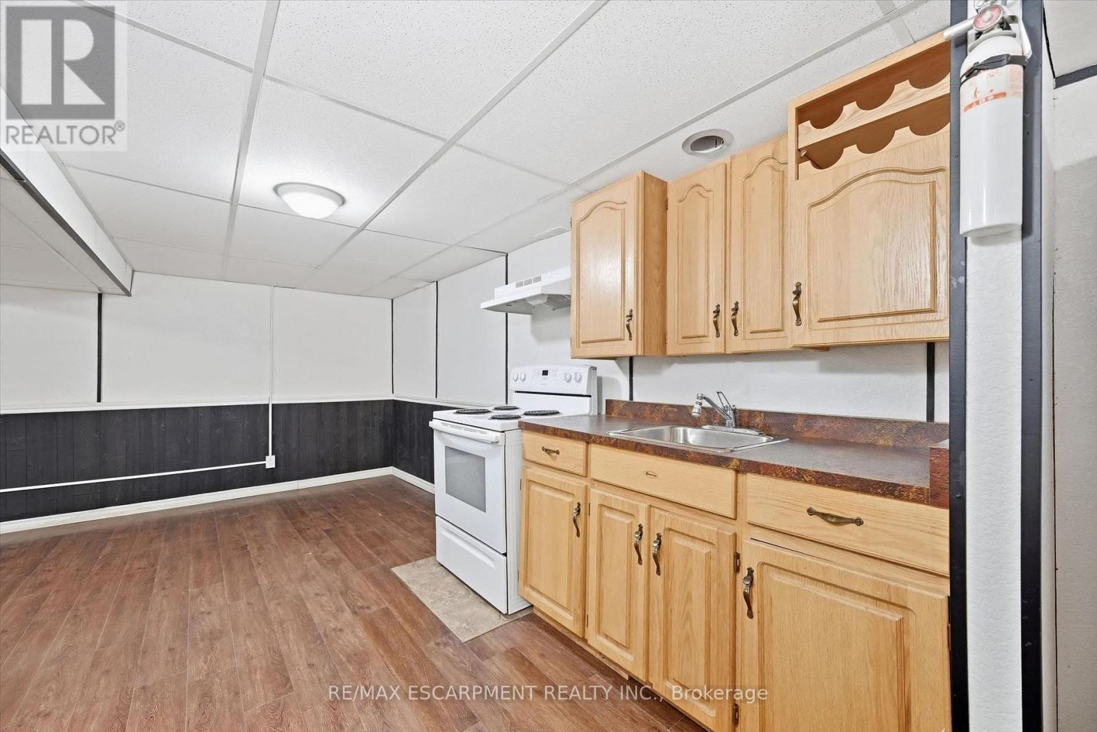 14 - 1548 Newlands Crescent, Burlington, Ontario  L7M 1V6 - Photo 32 - W13820746