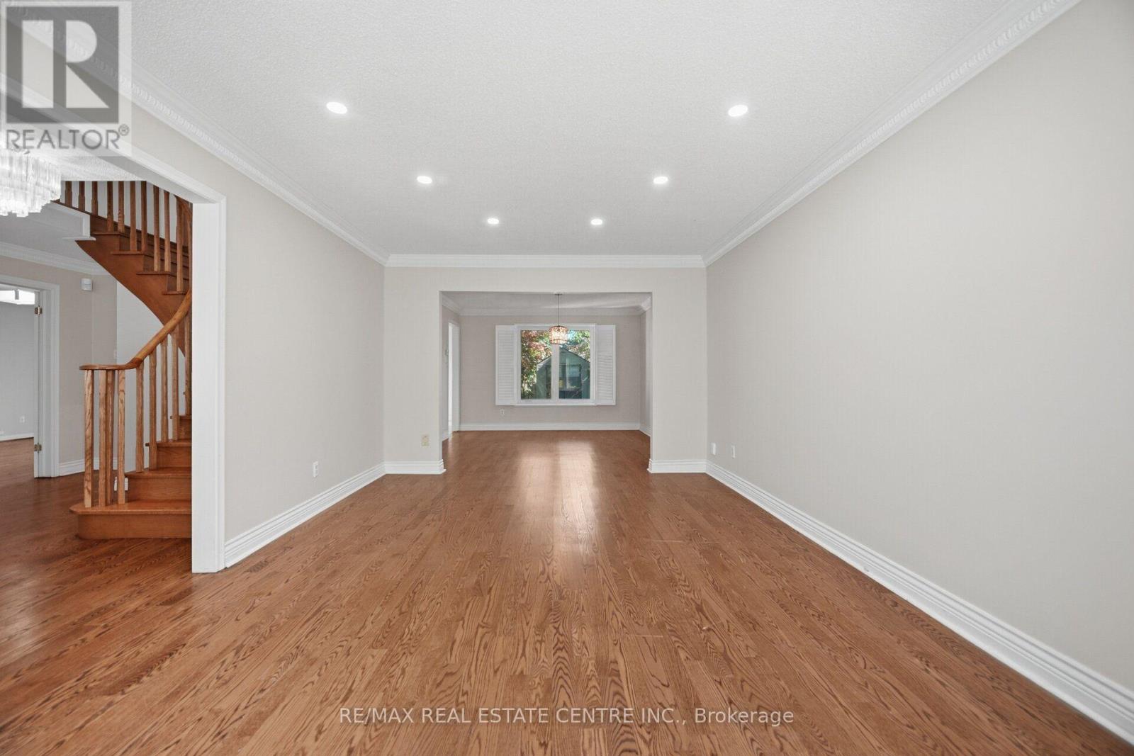 1572 Maple Ridge Drive, Mississauga, Ontario  L4W 3C8 - Photo 13 - W13820750